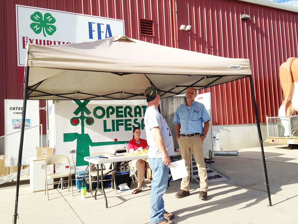 Pat_Leahy_NP_Trackman_right_With_Operation_Lifsaver_at_NE_State_Fair2_